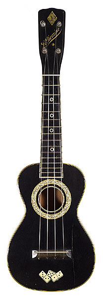 Domino ukulele