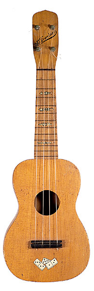 Domino ukulele
