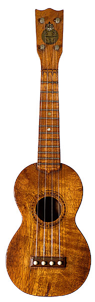 Leonardo Nunes ukulele